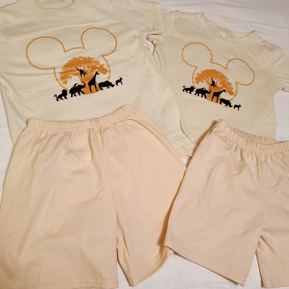 Etsy Disney Animal Kingdom Kids' Outfits Size 4t And 5/6 (Set Of 4 Pieces)